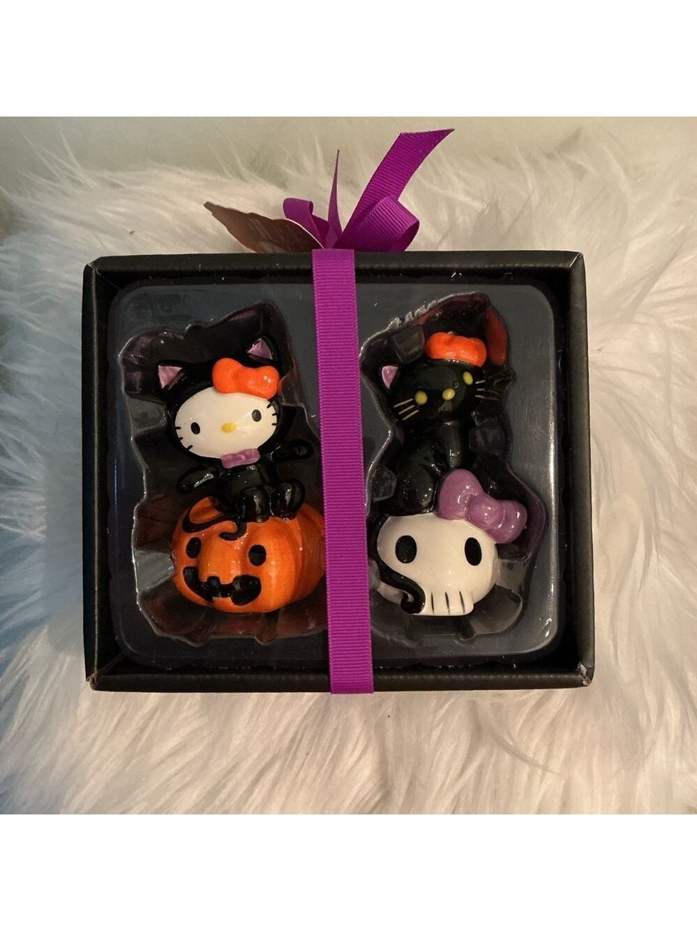 Hello Kitty Sanrio Halloween Salt & Pepper Shakers Black White Orange